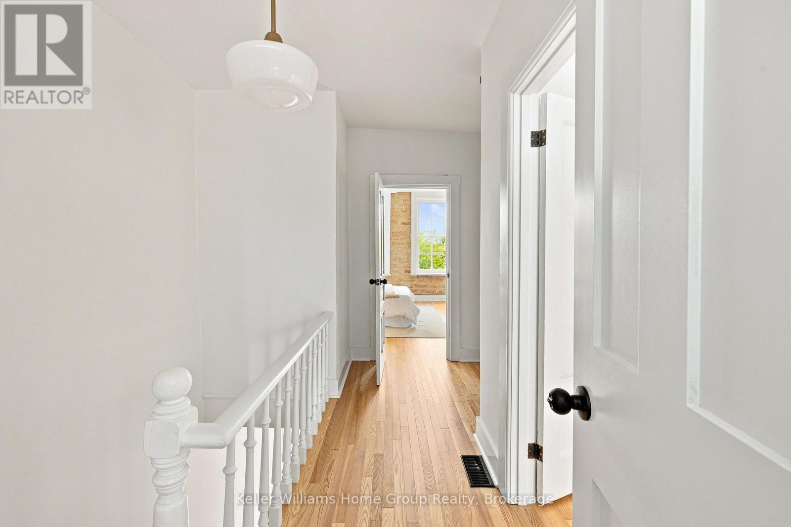 7 WATERLOO AVENUE - 28