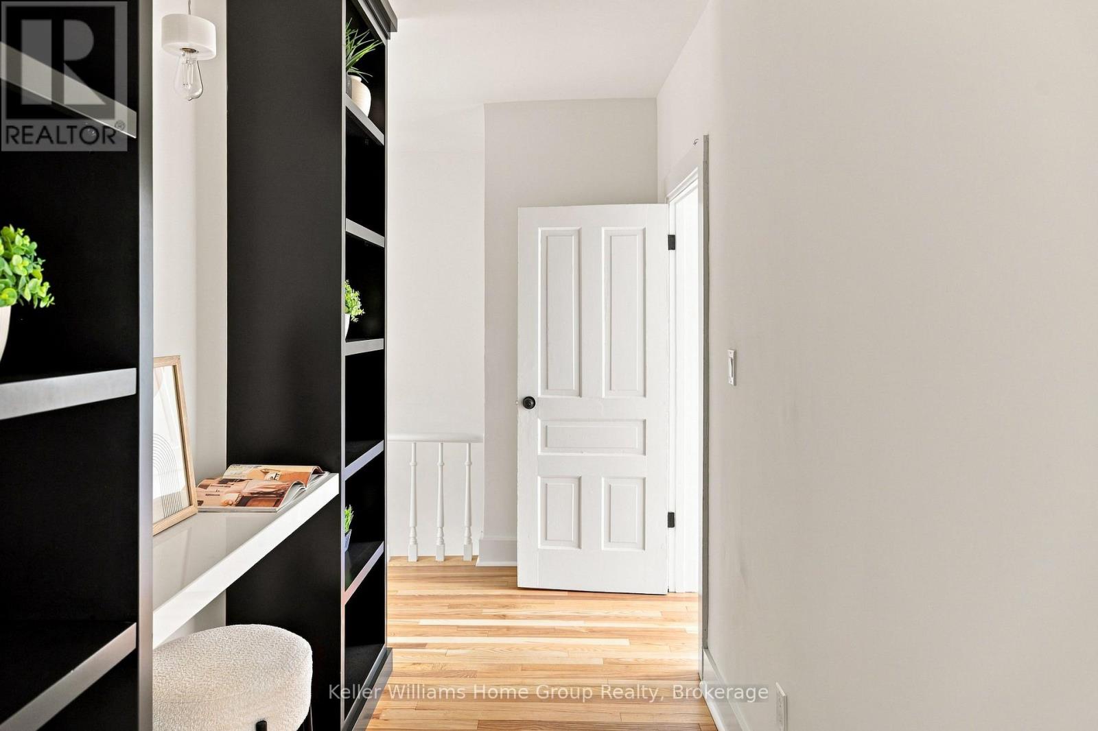 7 WATERLOO AVENUE - 34