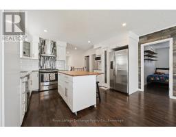 Mud room - 68 Elgin Street S, Cambridge, ON N1R5G5 Photo 9