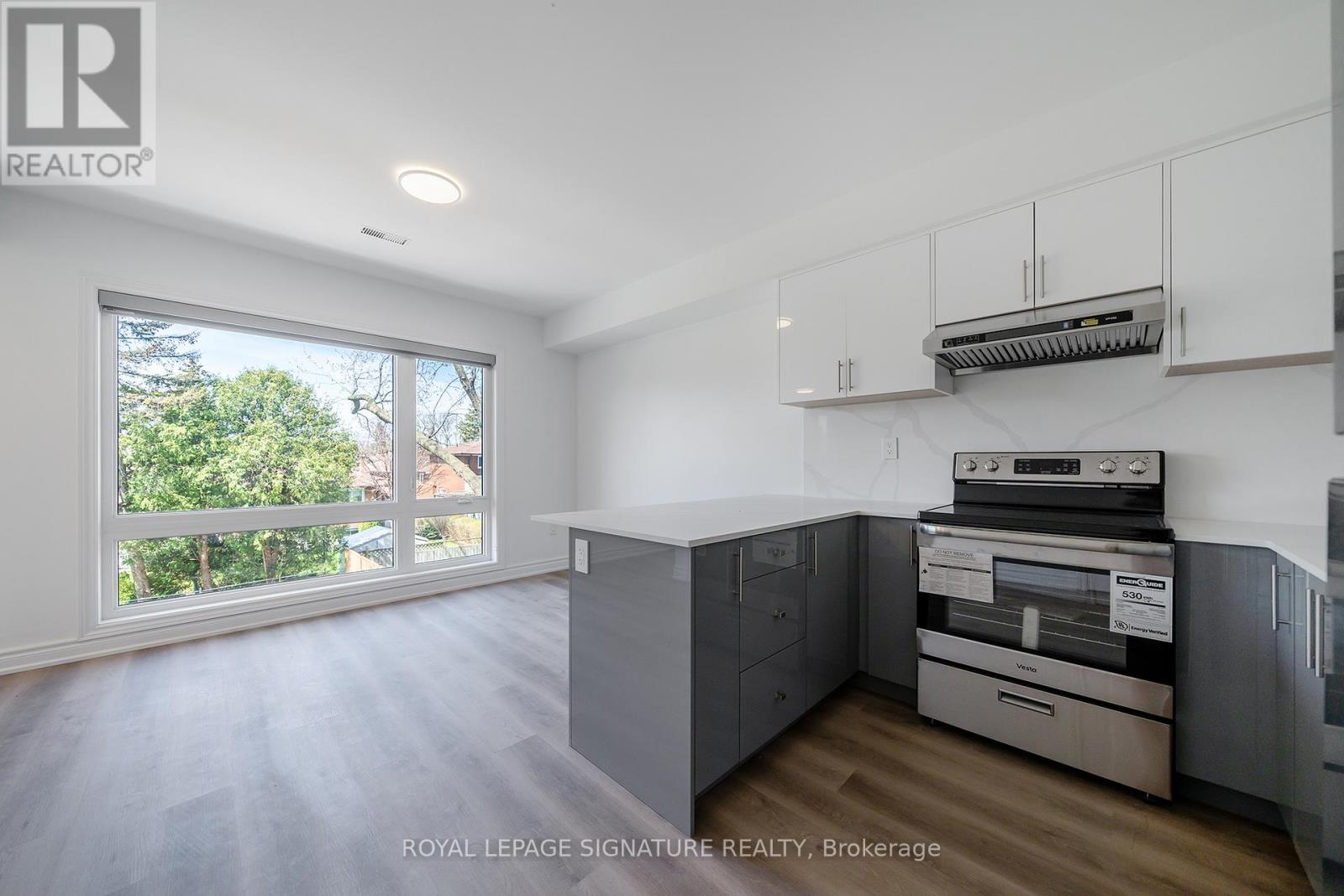 Photo of 2052 Pharmacy Avenue