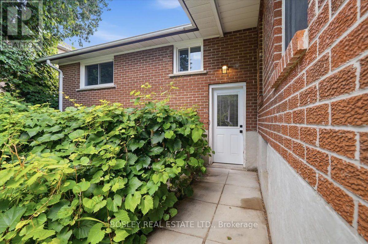 1841 FAIRPORT ROAD - 33