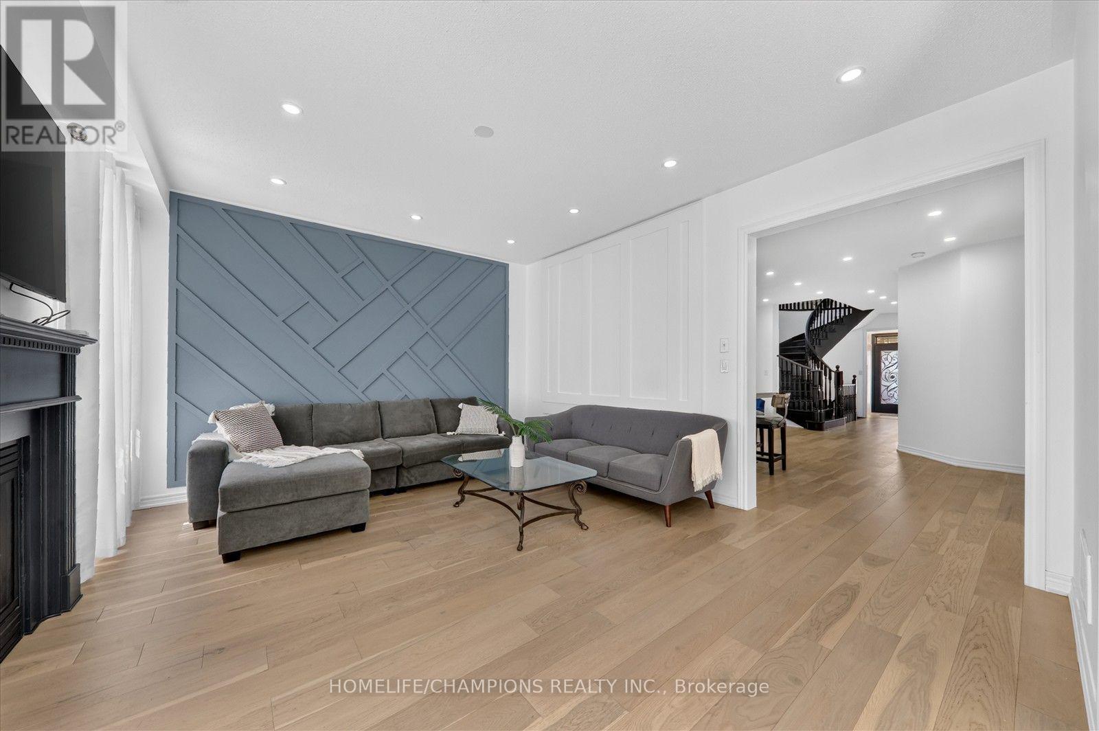 154 HUMPHREY STREET - 13
