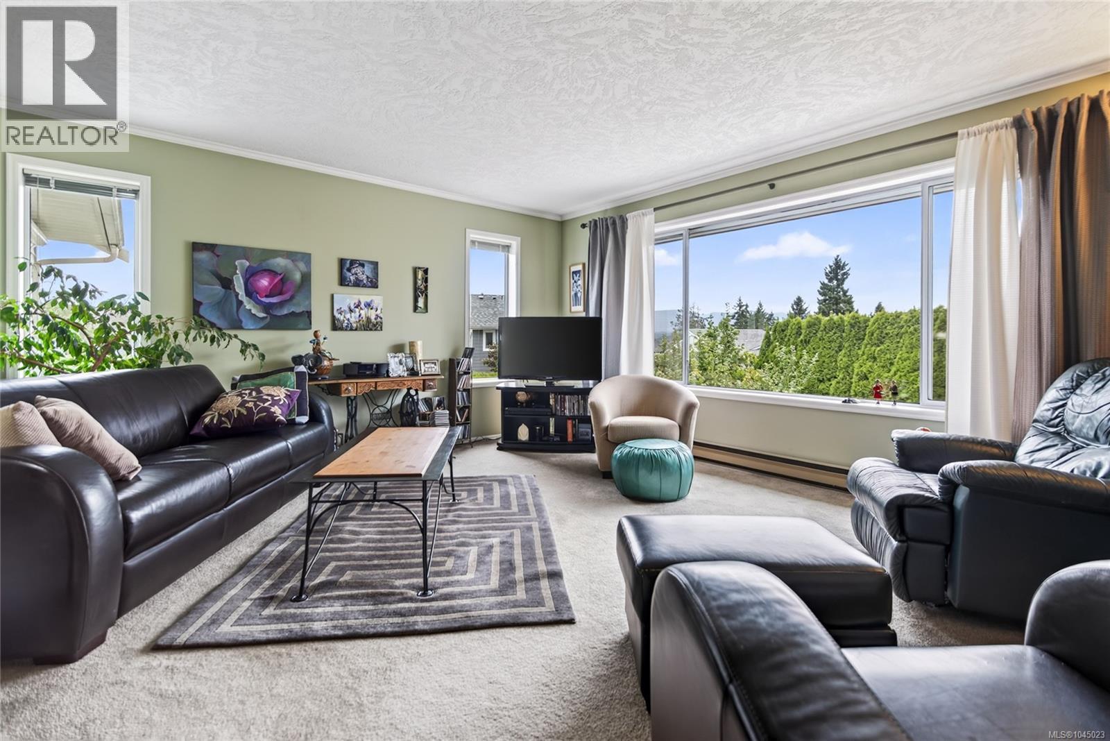 356 Rees Rd - 2
