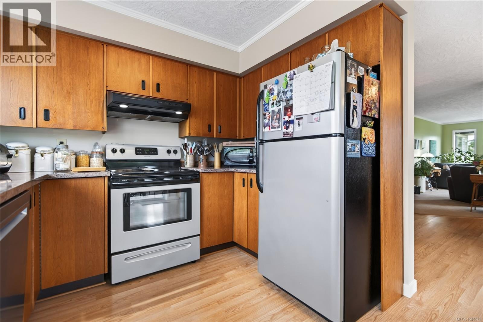 356 Rees Rd - Image 20
