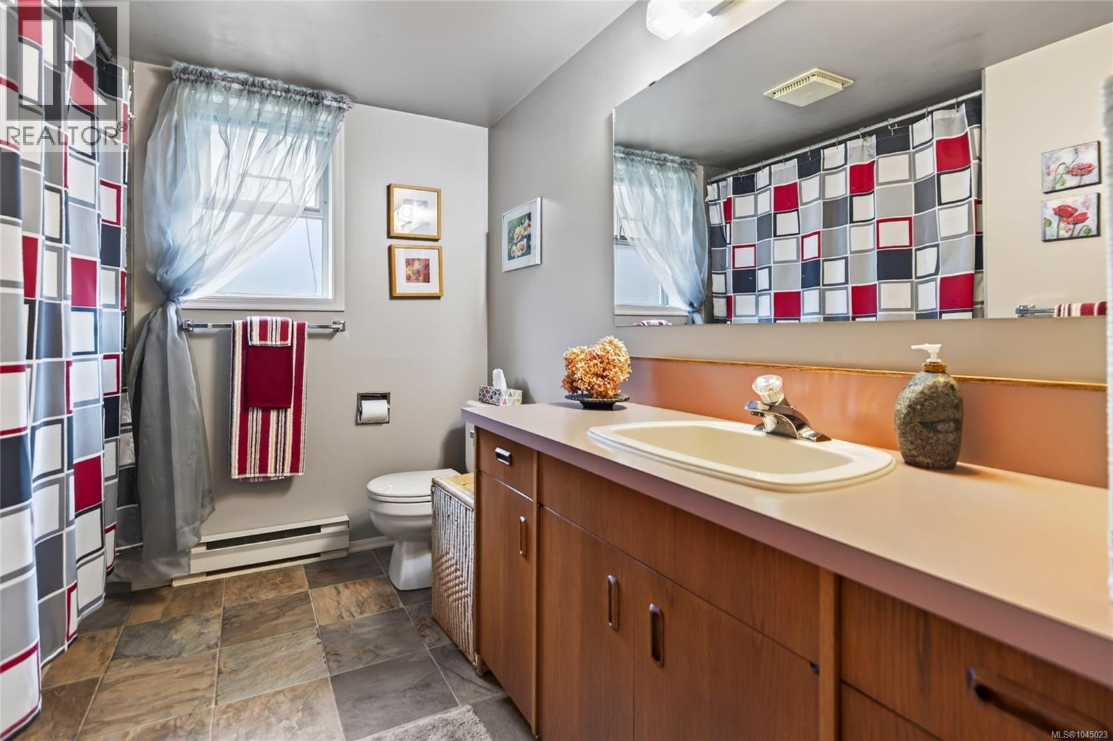 356 Rees Rd - Image 39