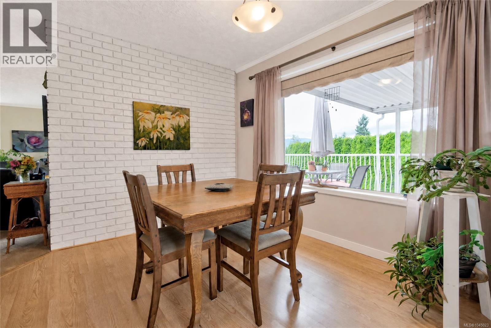 356 Rees Rd - Image 4