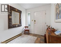 Living room - 356 Rees Rd, Courtenay, BC V9N6B9 Photo 14