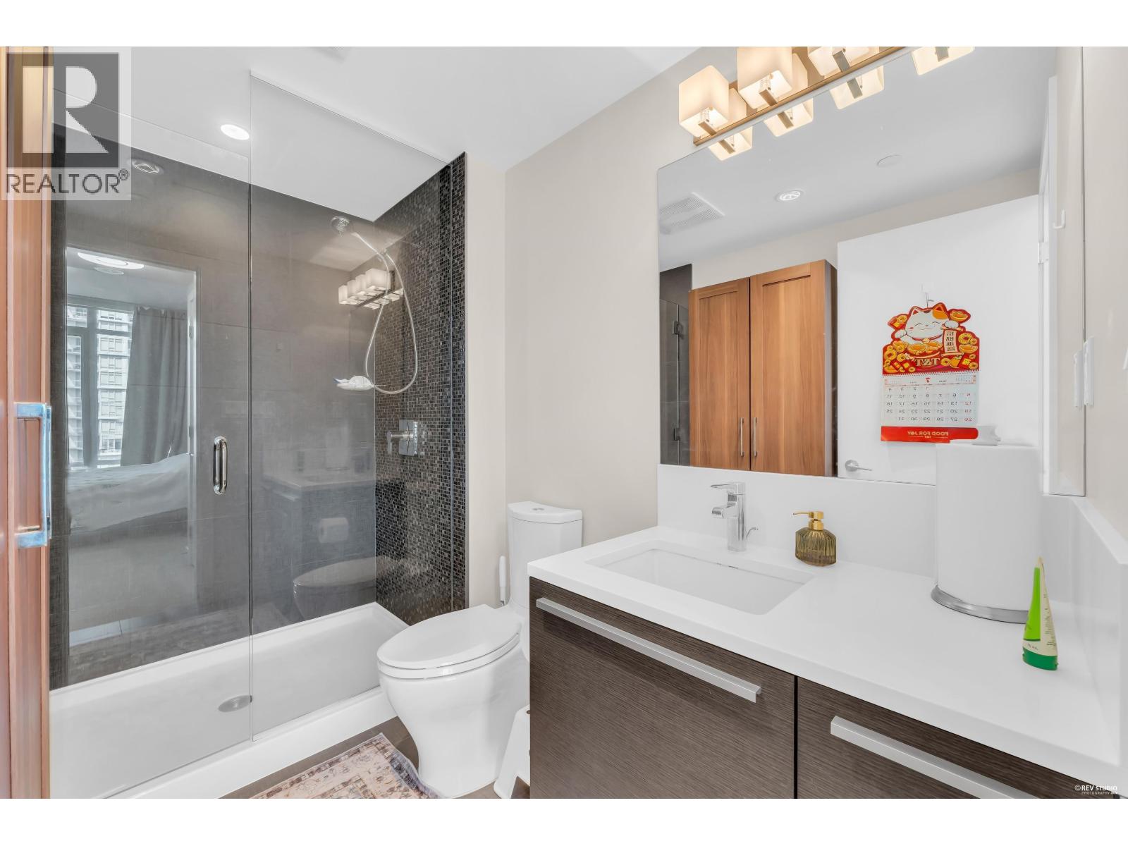 2807 2008 ROSSER AVENUE, Burnaby