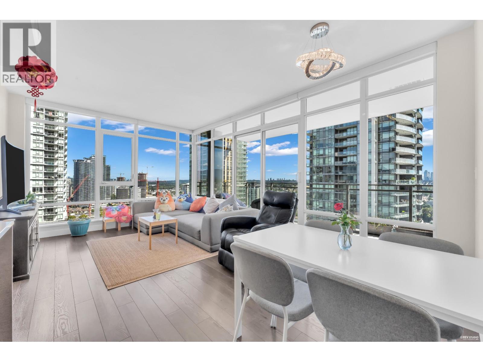 2807 2008 ROSSER AVENUE, Burnaby