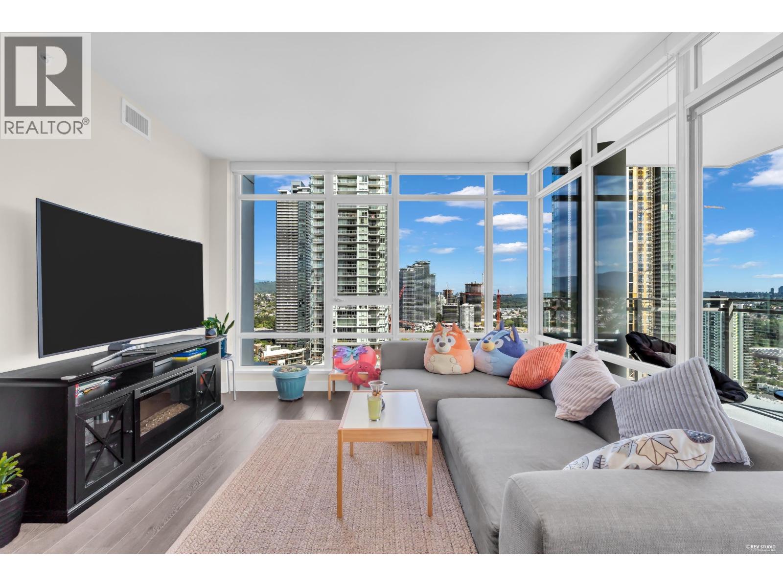 2807 2008 ROSSER AVENUE, Burnaby