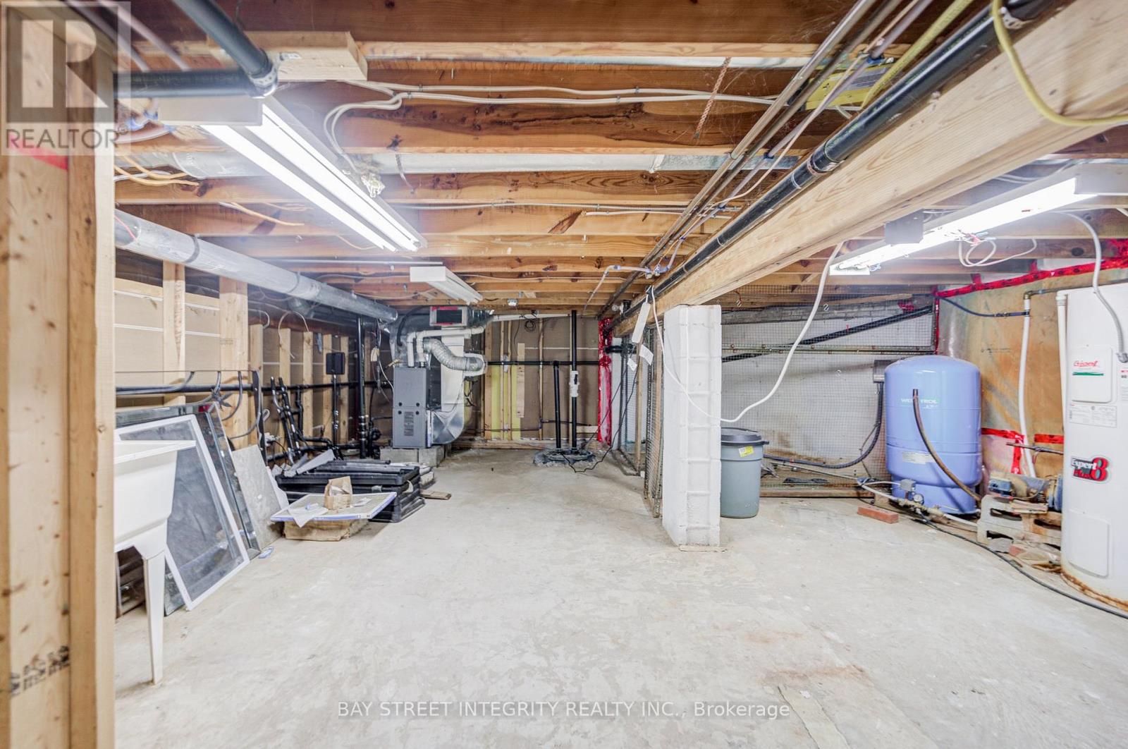 4909 HOLBORN ROAD - 34