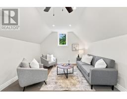 111 Whispering Pine Trail, Aurora, ON L4G4X8 Photo 21