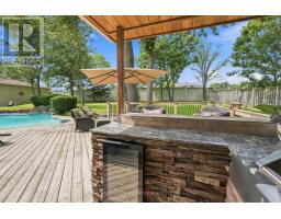 111 Whispering Pine Trail, Aurora, ON L4G4X8 Photo 41
