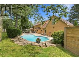 111 Whispering Pine Trail, Aurora, ON L4G4X8 Photo 44