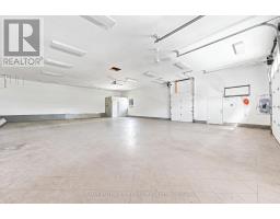 111 Whispering Pine Trail, Aurora, ON L4G4X8 Photo 48