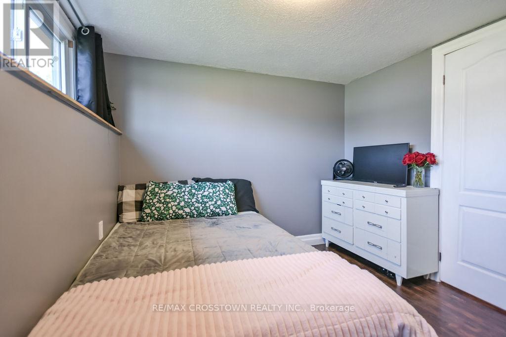 461 BARNES AVENUE - 35