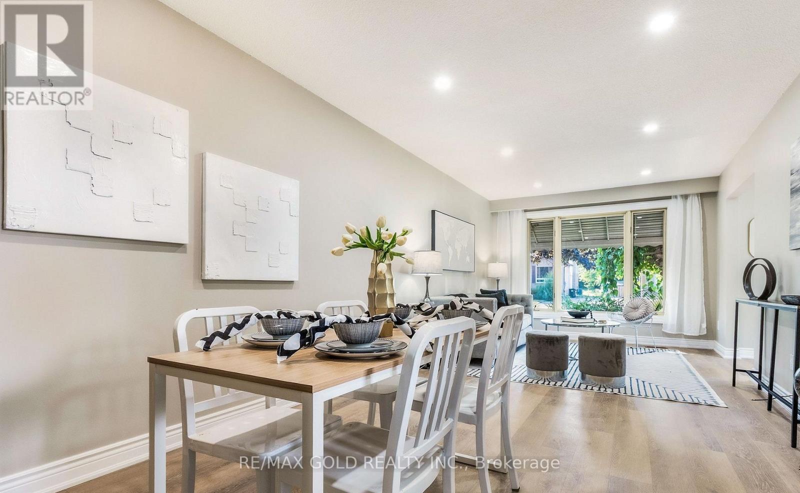 27 SYLVIA STREET - 11