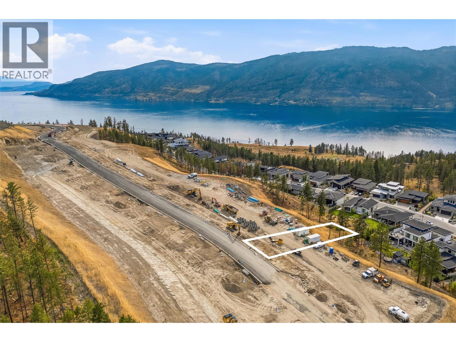  10305 Beacon Hill Drive, Lake Country