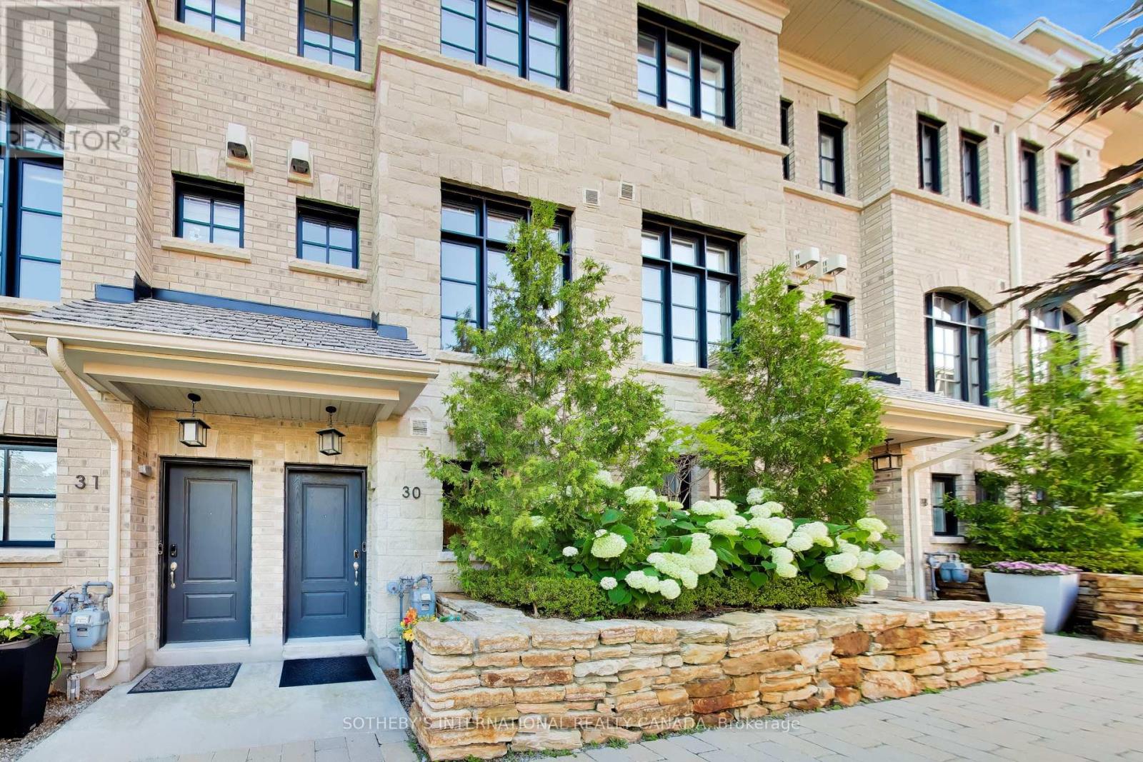 Photo of 80 Daisy Avenue