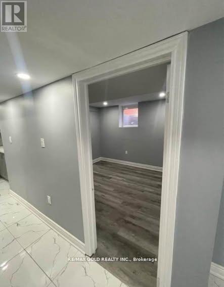 36 WINDMILL BOULEVARD - 20