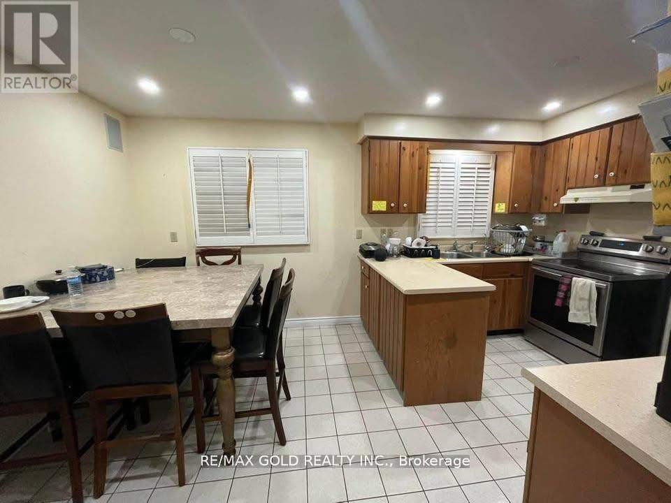36 WINDMILL BOULEVARD - Image 5