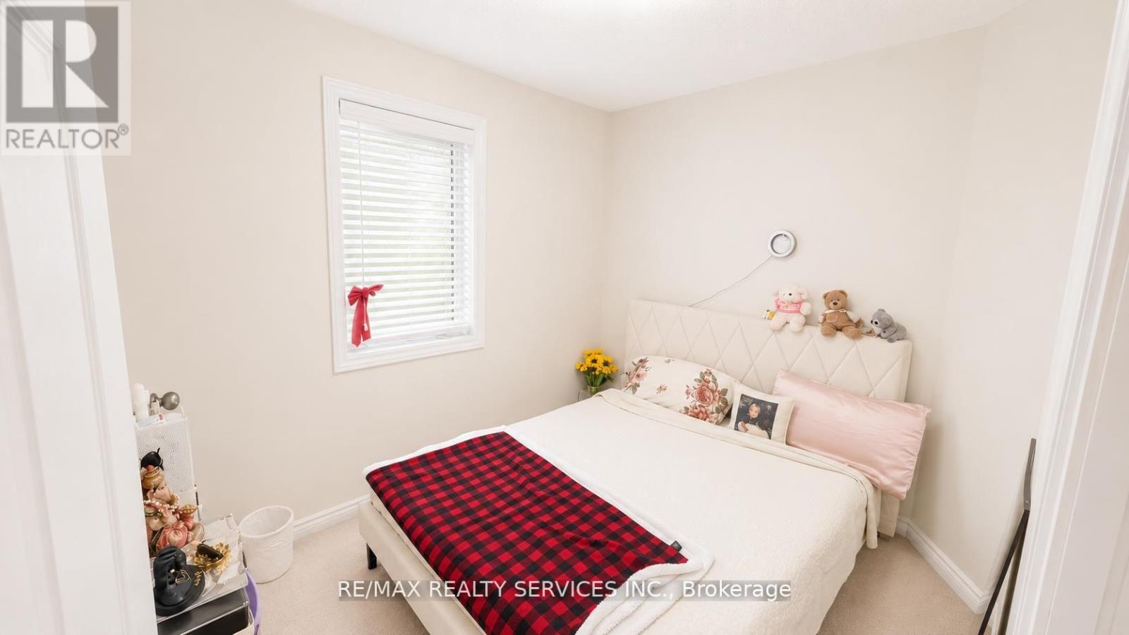 23 SAIL ROAD - 11