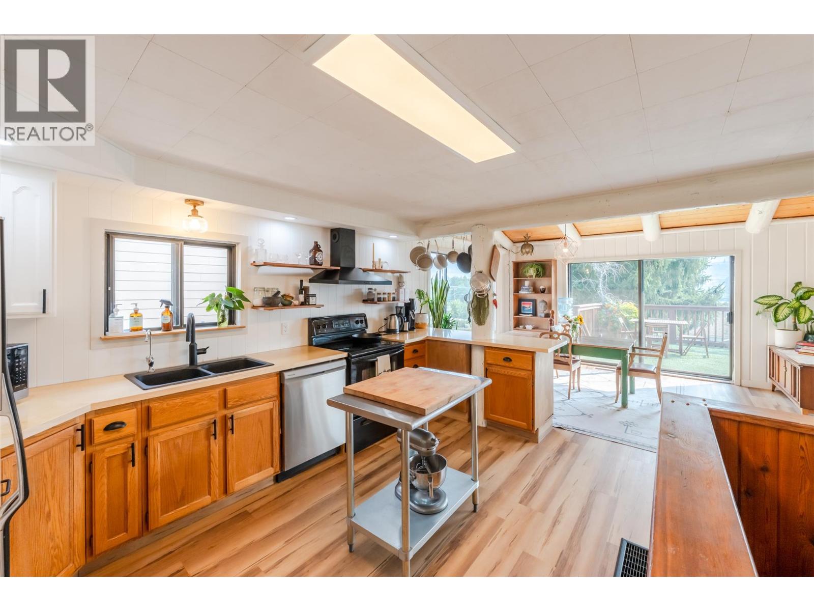538 Lakeview Place - Image 13