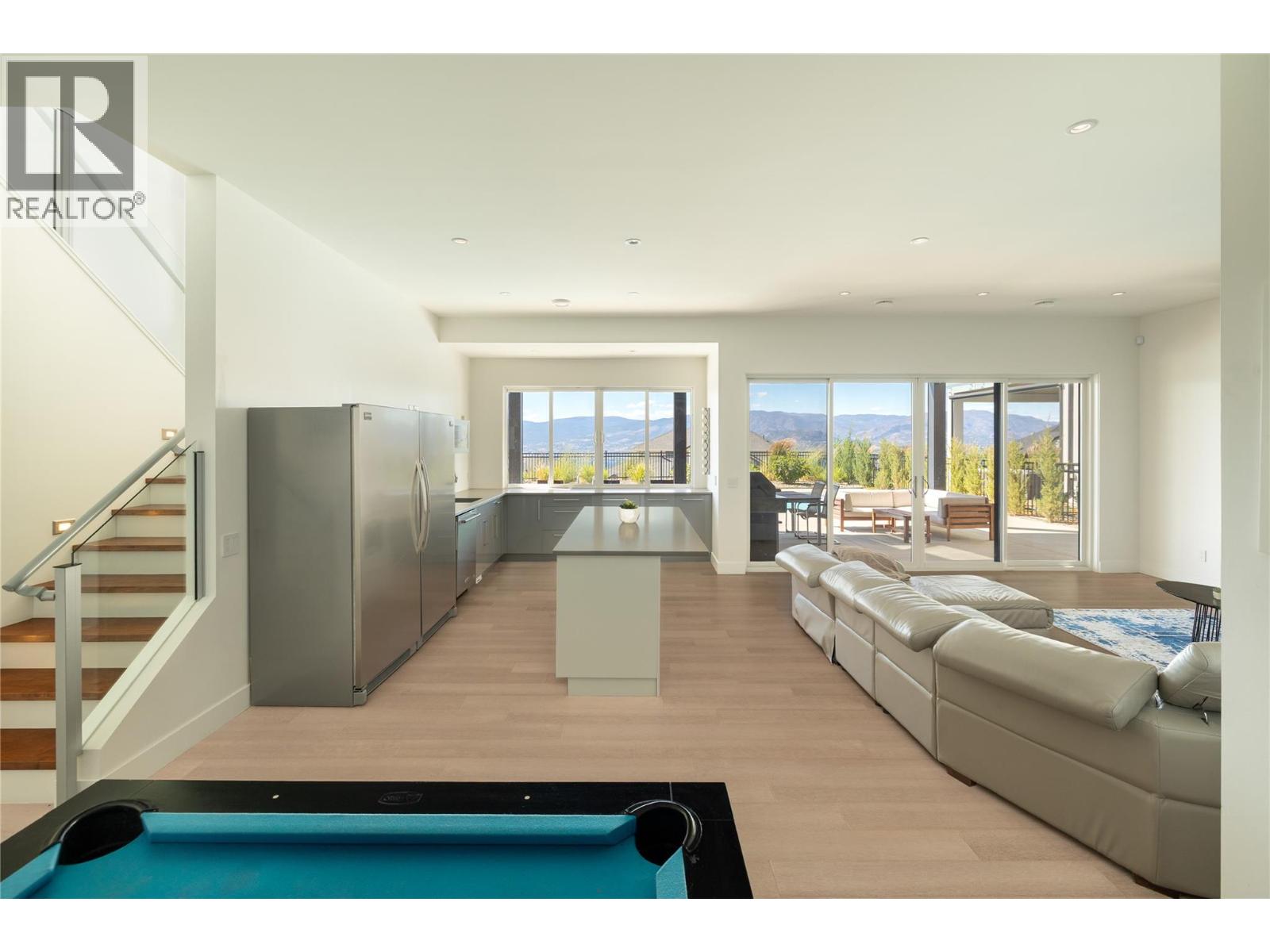 5552 Upper Mission Drive - 30