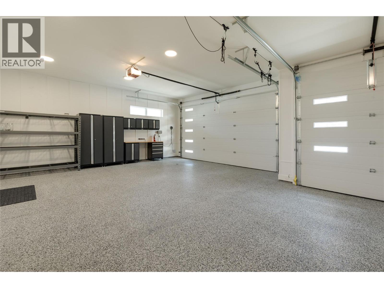5552 Upper Mission Drive - Image 37