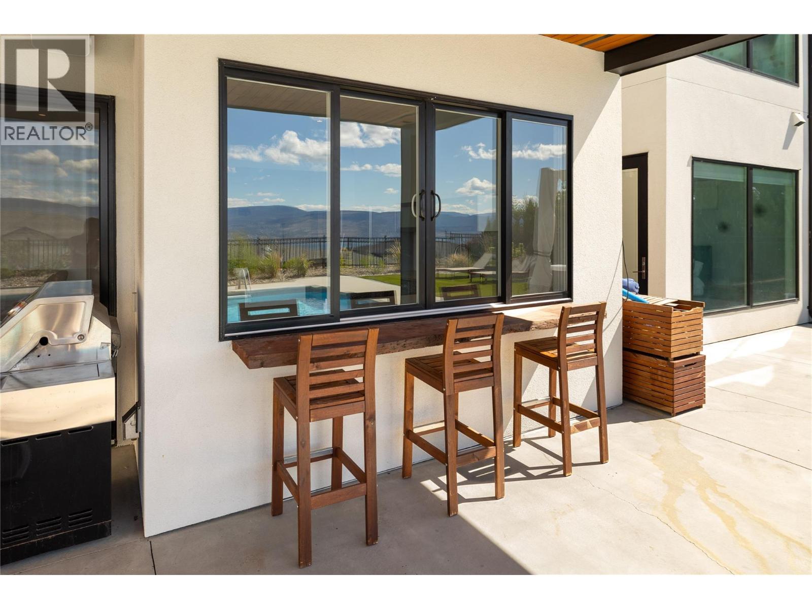 5552 Upper Mission Drive - Image 39