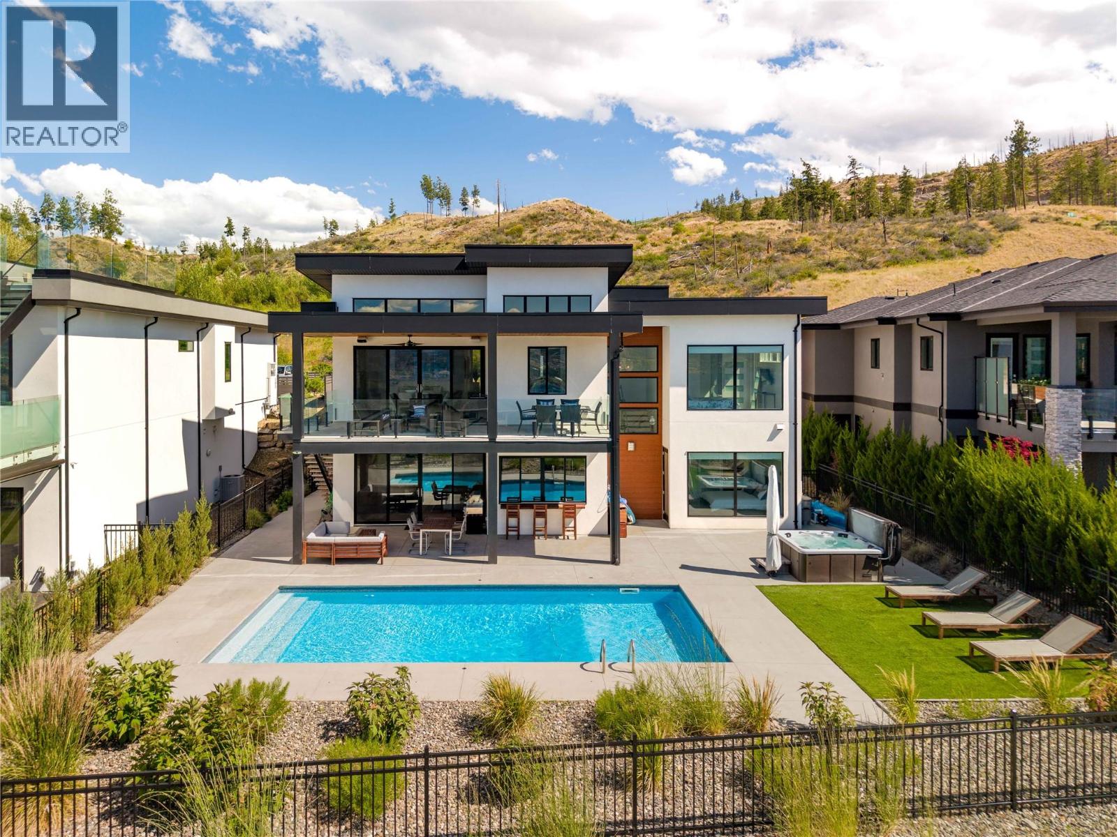 5552 Upper Mission Drive - 1