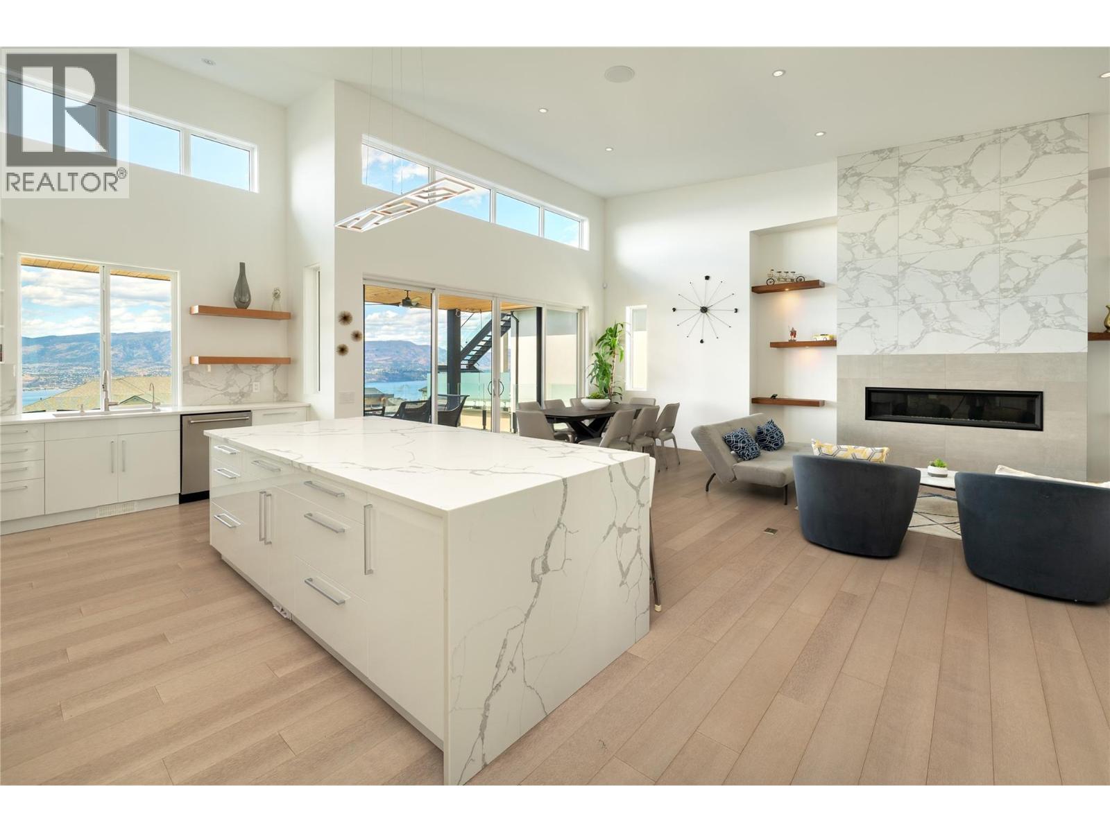 5552 Upper Mission Drive - Image 12