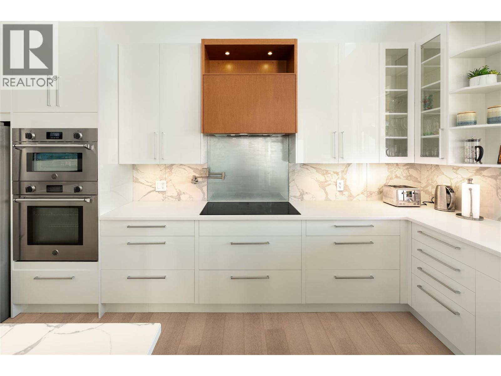 5552 Upper Mission Drive - Image 8
