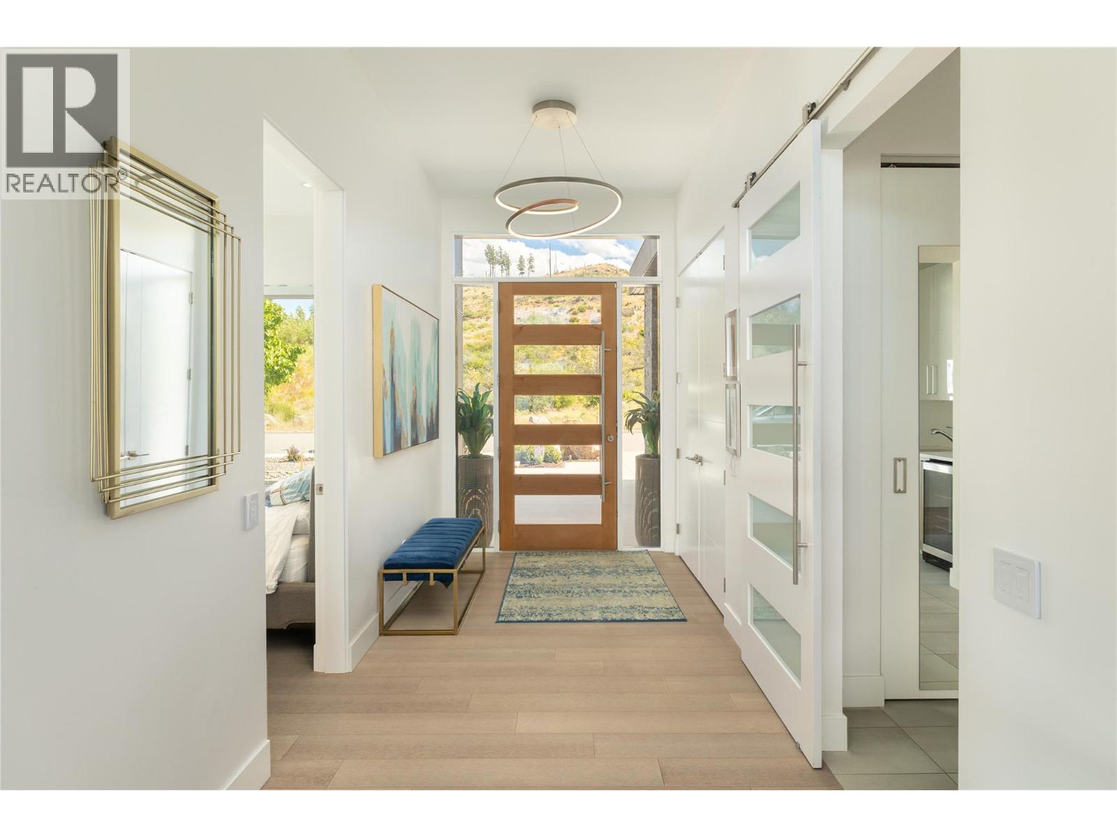5552 Upper Mission Drive - Image 20