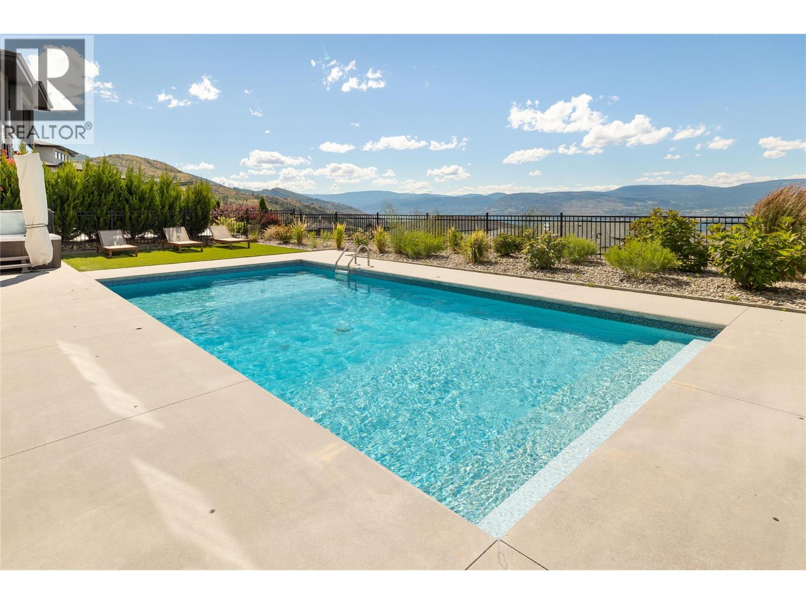 5552 Upper Mission Drive - Image 41