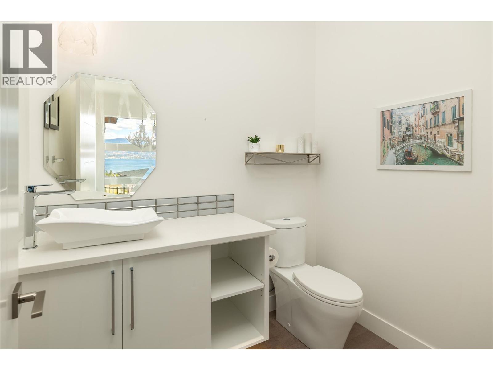5552 Upper Mission Drive - 26