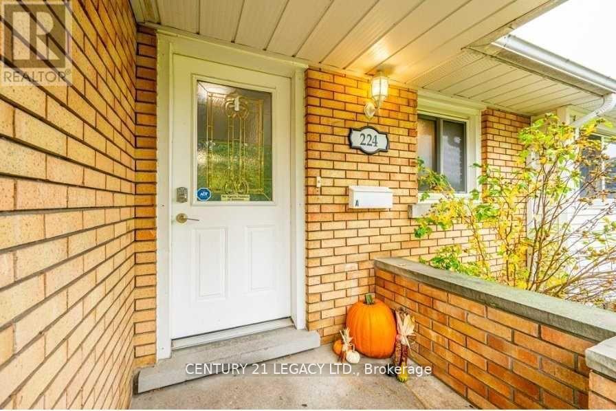 224 RIVER ROAD E — photo 3