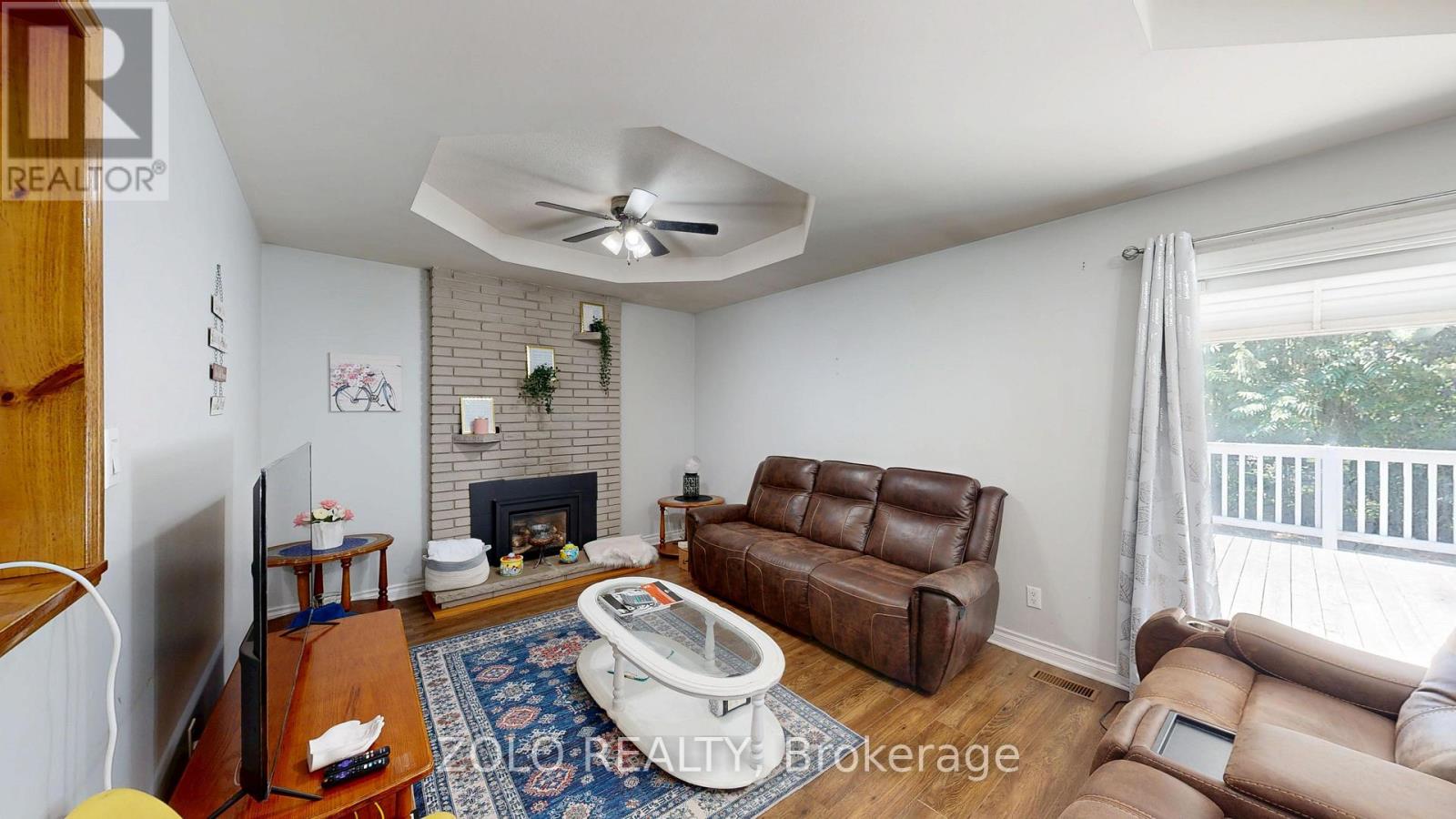 31 APPLEWOOD LANE - 10