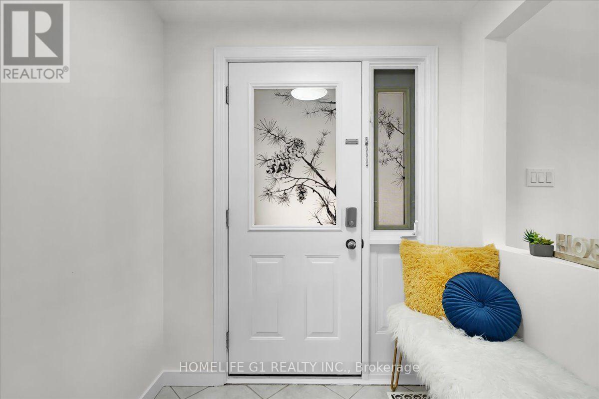 19 MILTON AVENUE W — photo 3