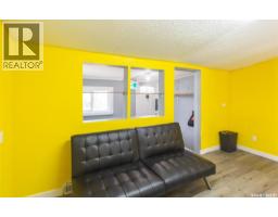 443 Lillooet Street W, Moose Jaw, SK S6H4Z4 Photo 11