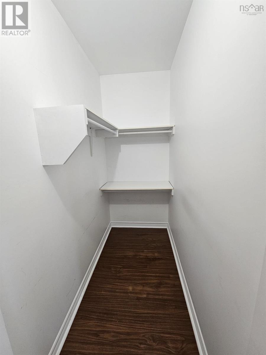 28 Pleasant Street - 23