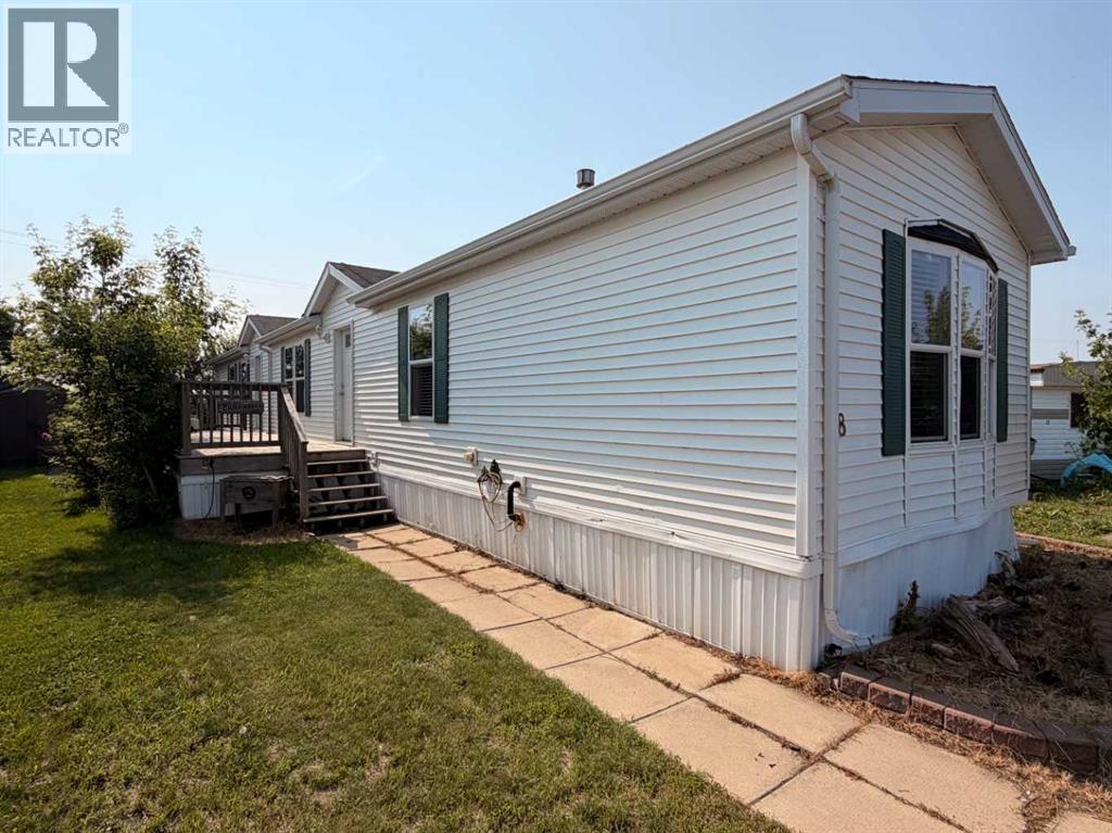 18, 1609 14 Street - 1
