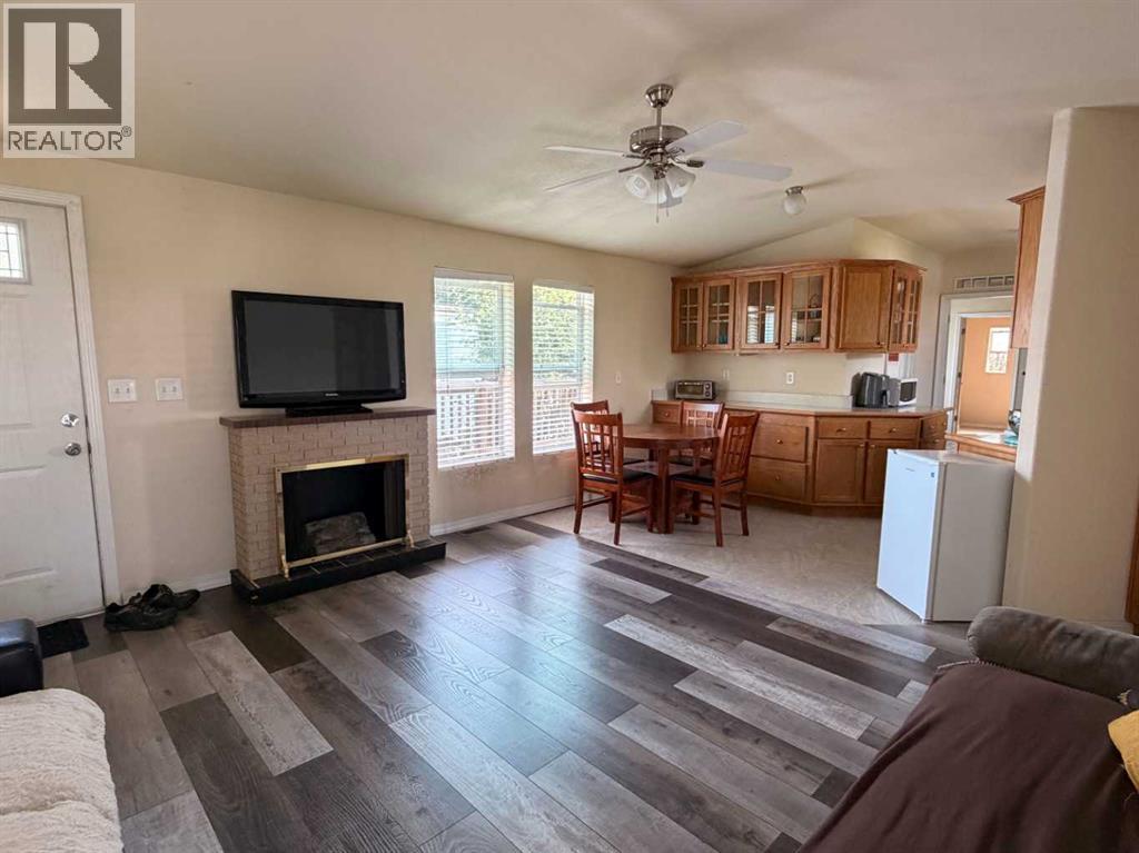 18, 1609 14 Street - Image 7