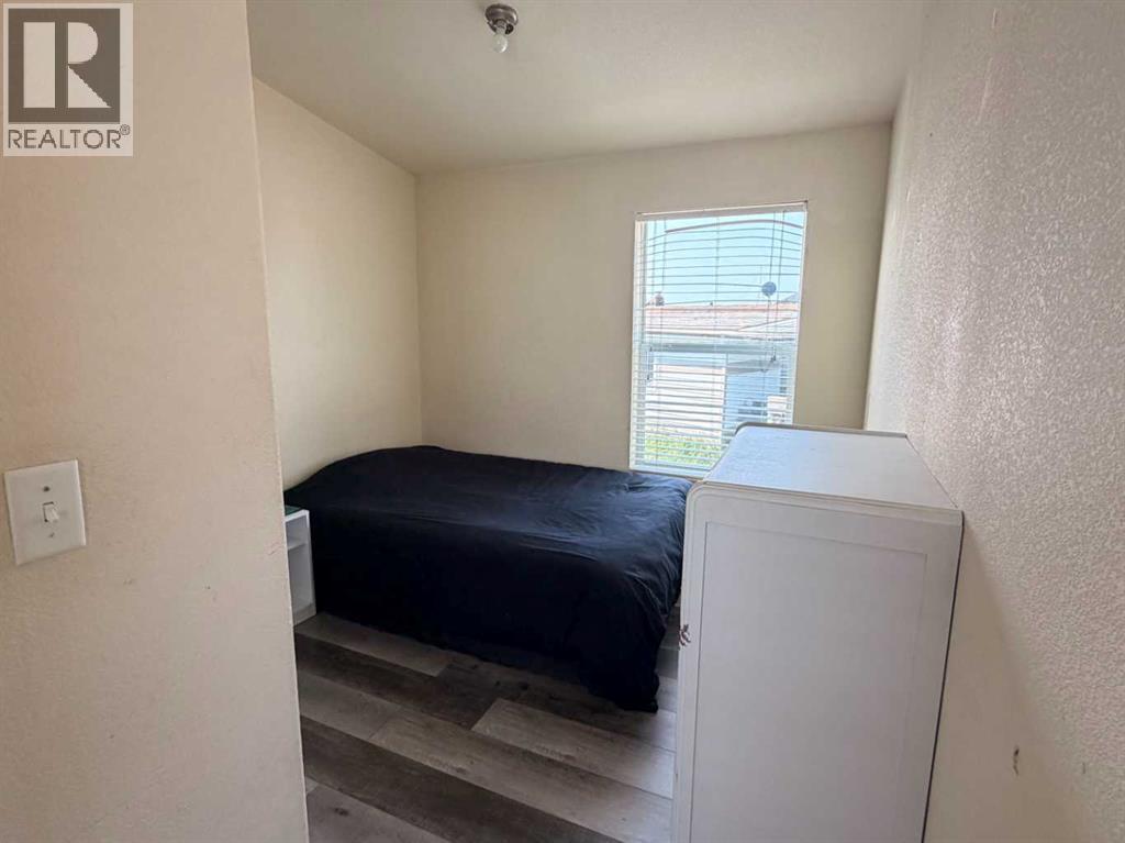 18, 1609 14 Street - Image 3