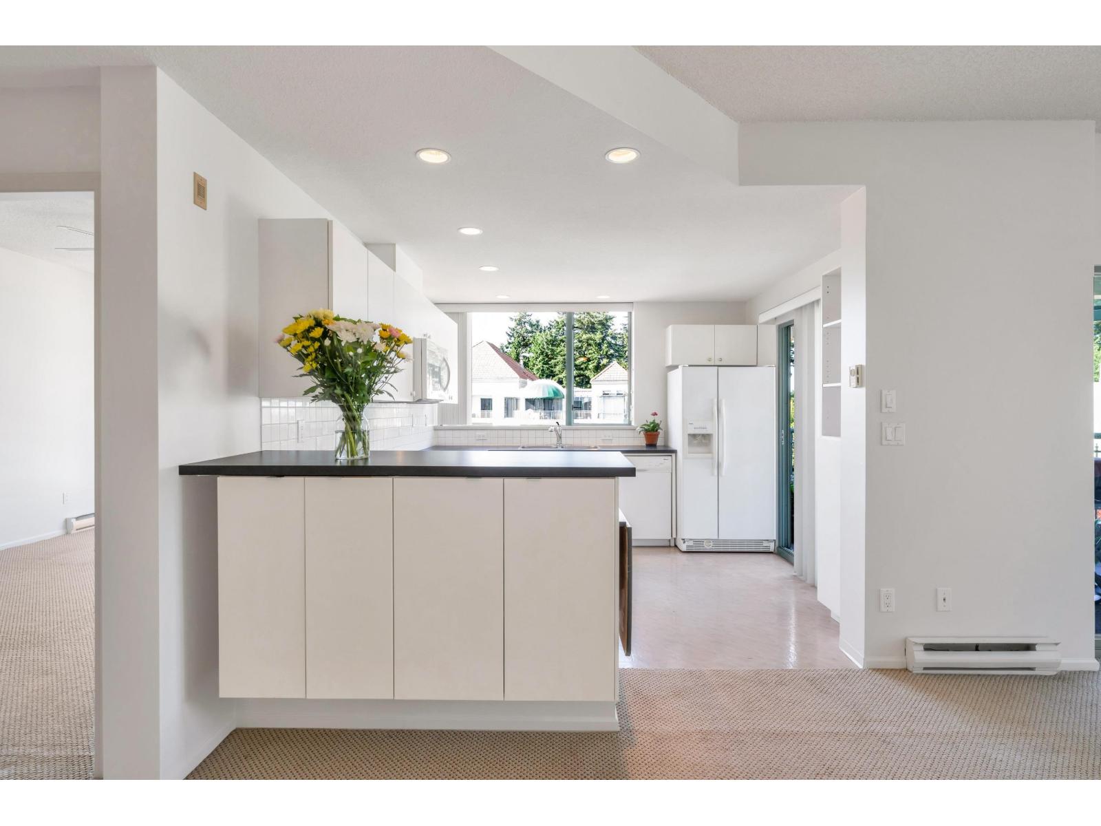 2 Bed, 2 Bath Apartment for Sale in Surrey – 402 1765 MARTIN DRIVE, Surrey – MLS# R3149896 - Image 23