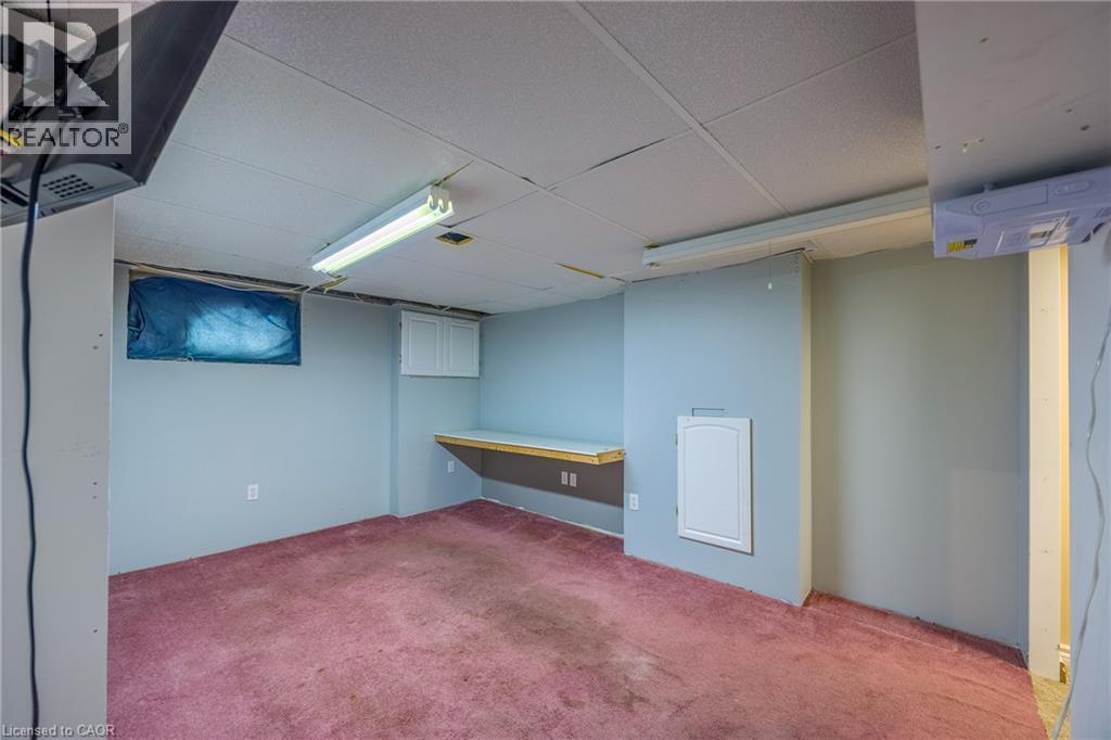82 SALISBURY Avenue - 21
