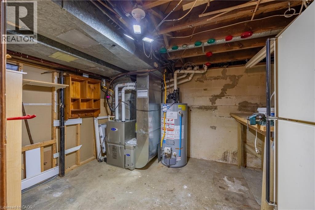 82 SALISBURY Avenue - Image 25