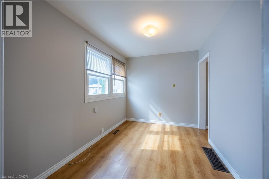 82 SALISBURY Avenue - Image 9
