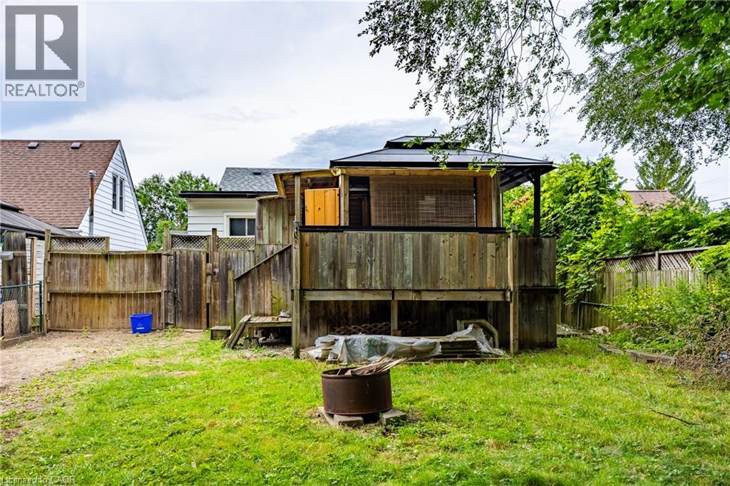 82 SALISBURY Avenue - 31