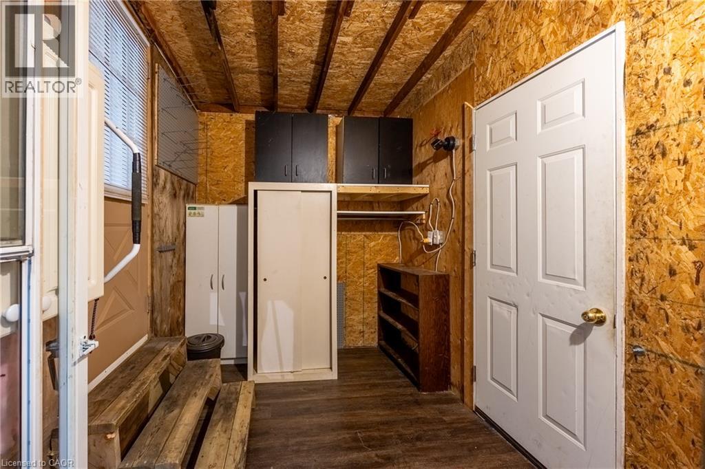 82 SALISBURY Avenue - Image 26